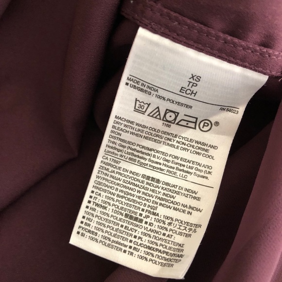 Banana Republic Purple Top - Picture 6 of 6